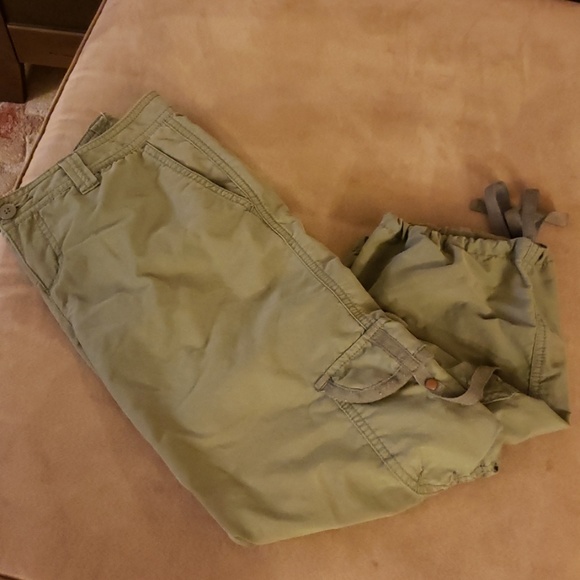 Tommy Jeans Army Green Cropped Pants - Picture 3 of 4